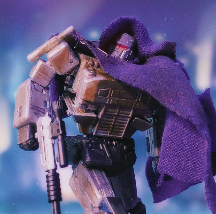 G1 style DotM Megatron